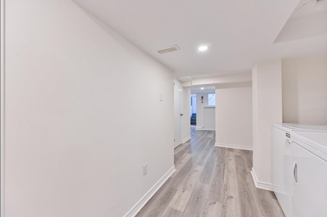 Photo - 406 Nairn Ave