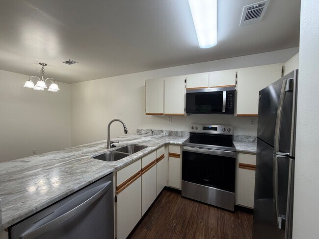 Photo - 601 N Gay St