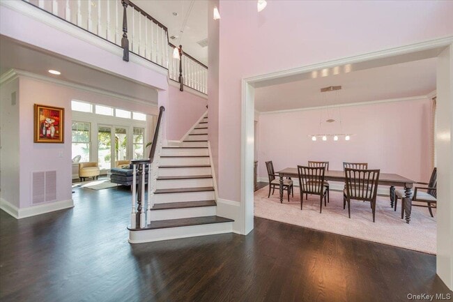 Photo - 53 Pembroke Dr
