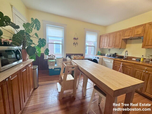 Photo - 66 Williams St Condo Unit 3