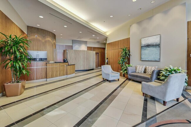 Photo - 125 S Jefferson St Unidad 2405