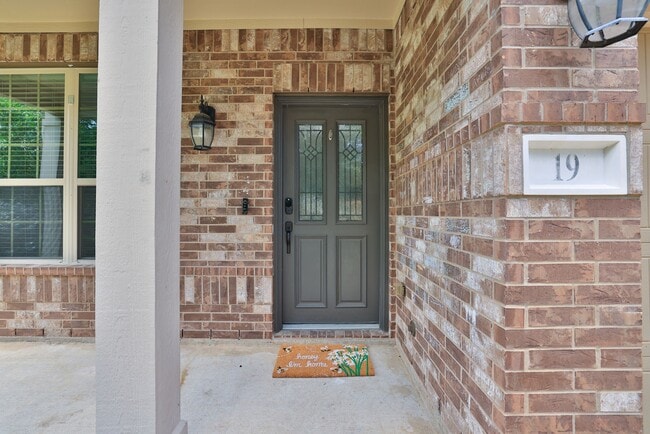 Photo - 19 Canterborough Pl