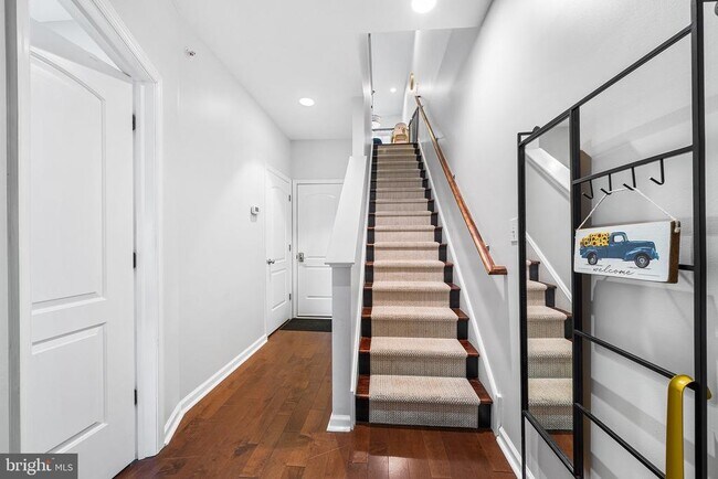 Photo - 1333 N Howard St