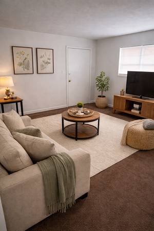 Photo - Club One - Aarons Courtyard