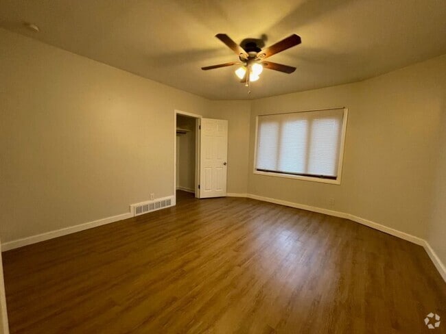 Building Photo - 311 E Lincoln Ave Rental