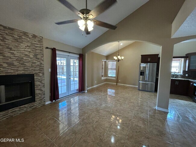 Photo - 8482 Paddlefoot Ln