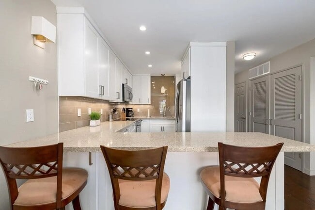 Photo - Move-In Ready 2BR/2BA Condo in Prime Cortez Hill Location! Unit 405