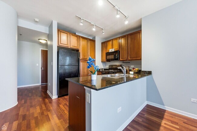 Photo - 1255 S State St