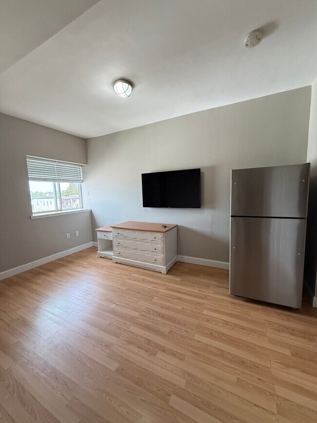 Photo - 312 Shirley St Unidad 308