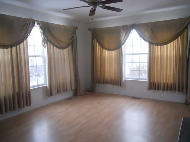 Photo - 524 E Knox St