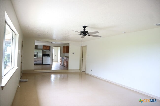 707 Old Seguin Luling Rd