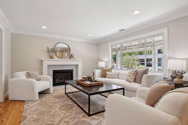 3260 Rohrer Dr