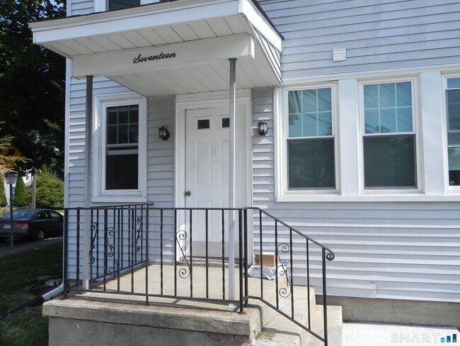 Photo - 17 Thames St Unit 3