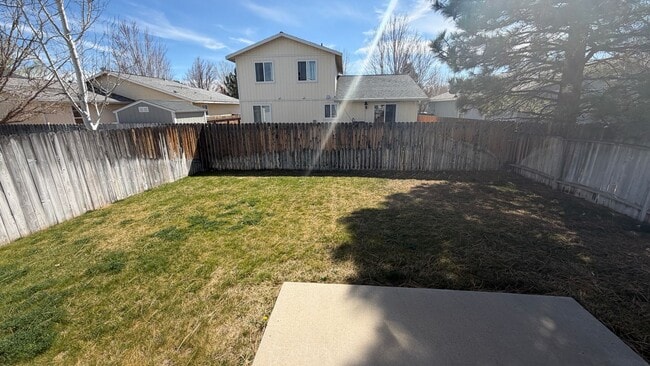 Photo - 777 Wagon Dr Unidad B