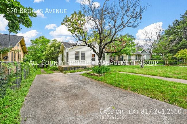 Building Photo - 520 Brooks Ave