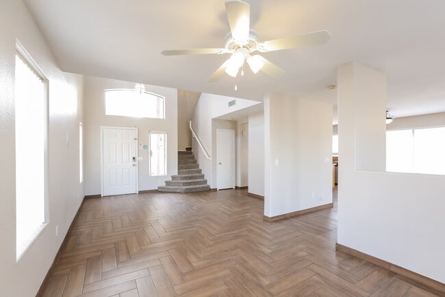 Photo - 2210 W St Catherine Ave