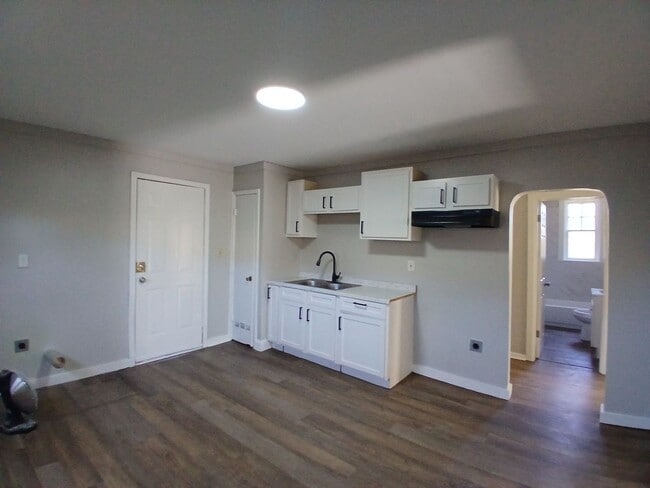 Photo - Newly Remodeled 2 Bdrm, 1 Bath