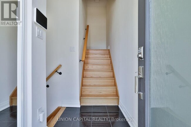 Photo - 46 William Saville St.