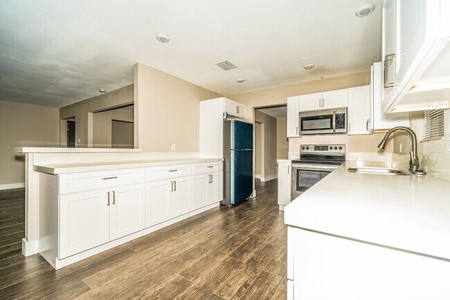 Photo - 10074 Woodhollow Dr