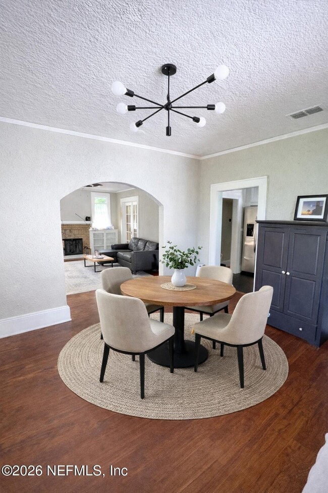 Photo - 226 E 15th St