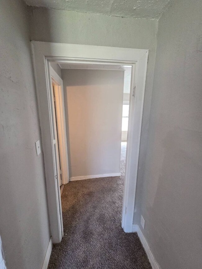 Photo - 3081 E 67th St Unidad Upper