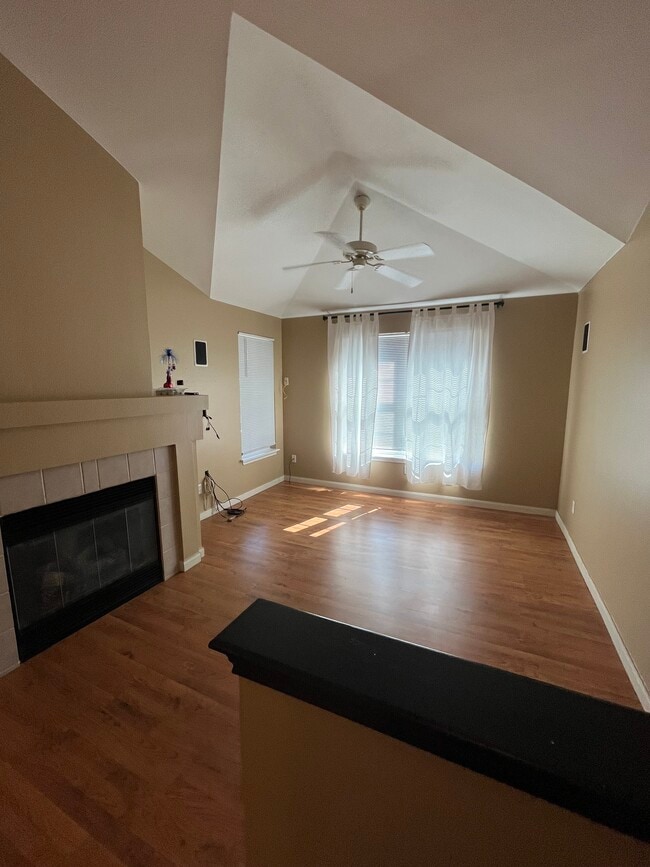 Building Photo - 12884 Ironstone Way Unit 302