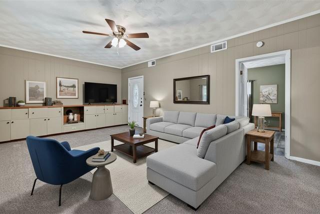 Photo - 116 N Willow St