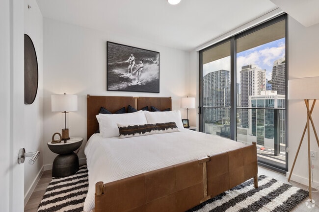 2BR, 2BA - 792 SF - Primary Bedroom