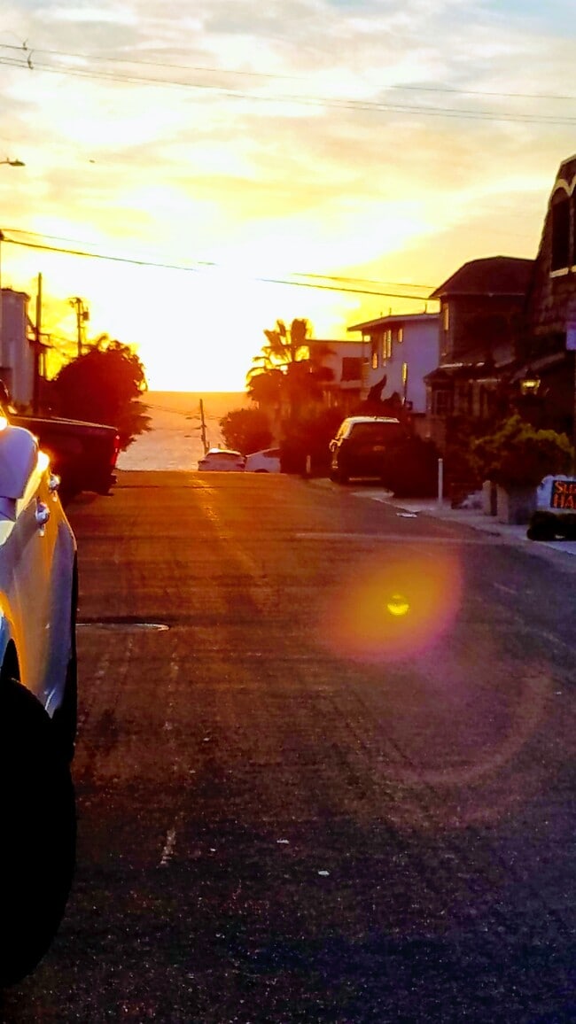 Vista de la playa desde la calle - 441 36th St Unidad upper