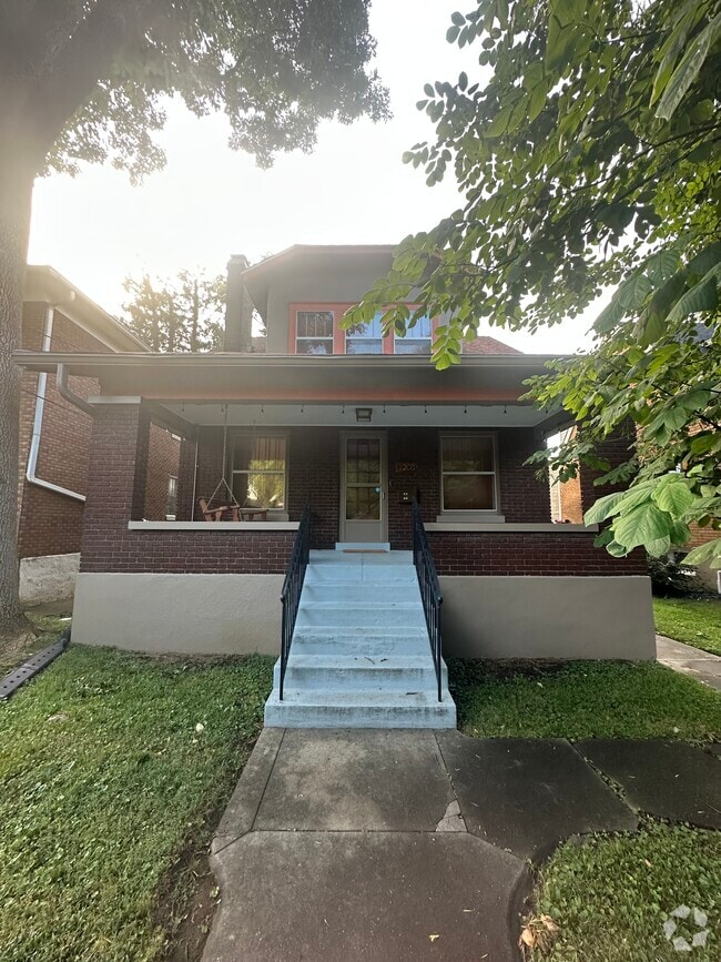 Building Photo - 2203 Wrocklage Ave Rental