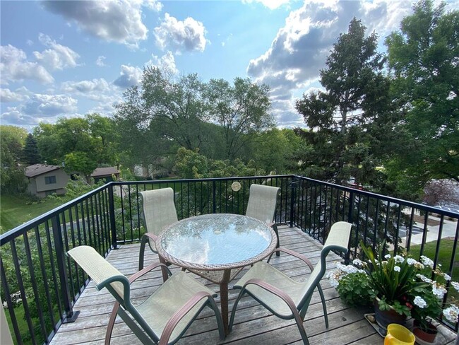 Photo - 2801 Flag Ave N Unit 322
