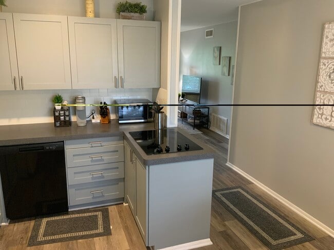 Photo - 5332 Balcones Dr Unit F