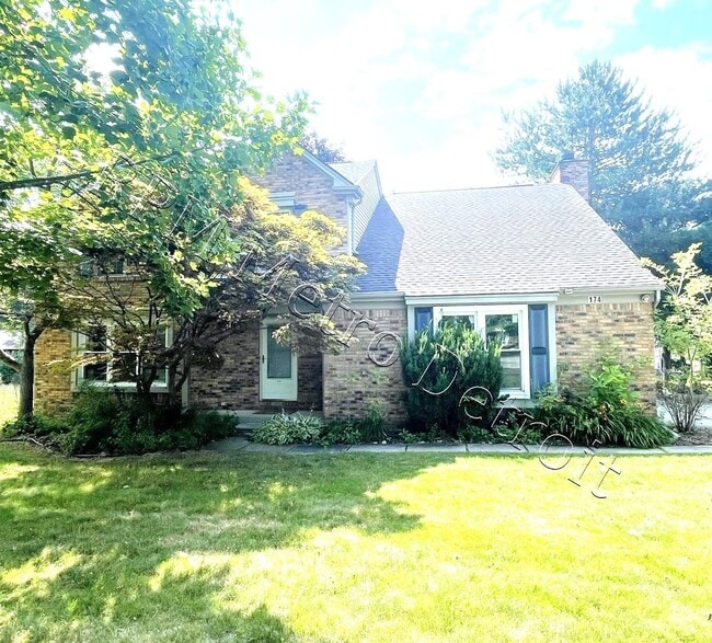 Building Photo - 174 Glenshire Dr Rental