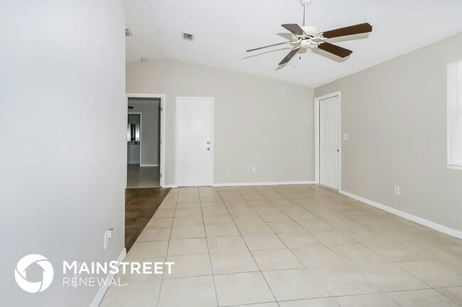 Photo - 1562 SW Calmar Ave