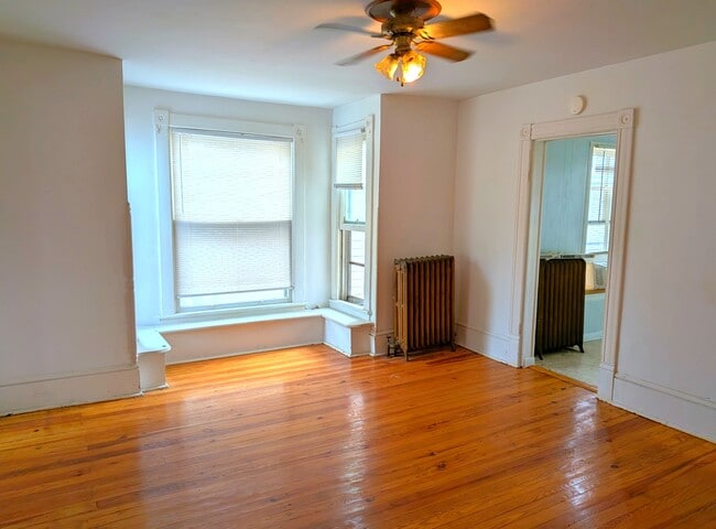 Building Photo - 432 Highland Ave SW Unit C