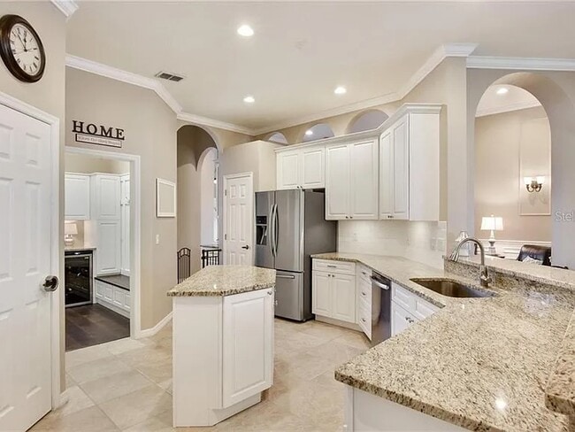 Photo - 1560 Shadowmoss Cir