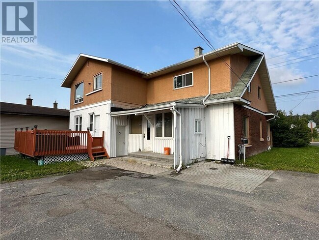 Photo - 244 Whittaker St Unité # 2