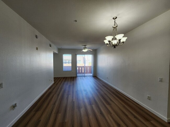 35 E Agate Ave