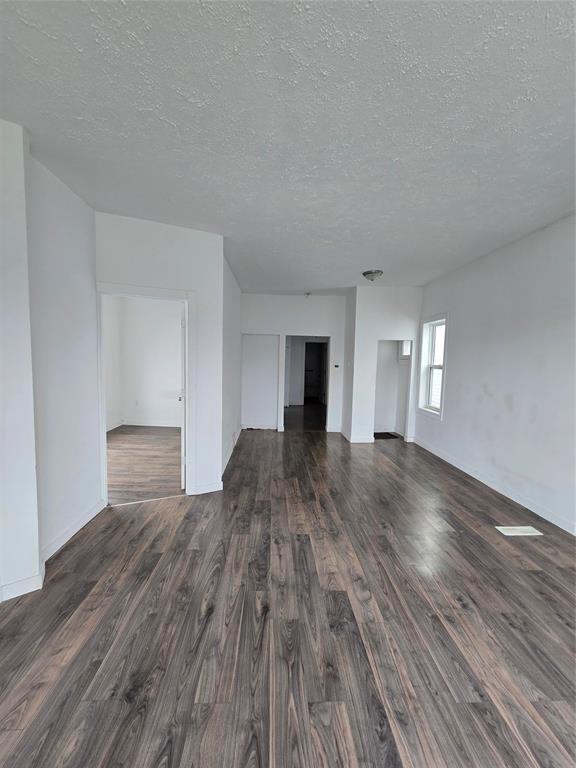 Photo - 312 Aberdeen Ave