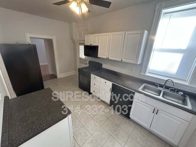 Photo - 227 Dover St