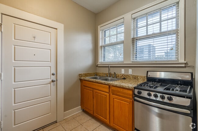 Studio - Kitchen