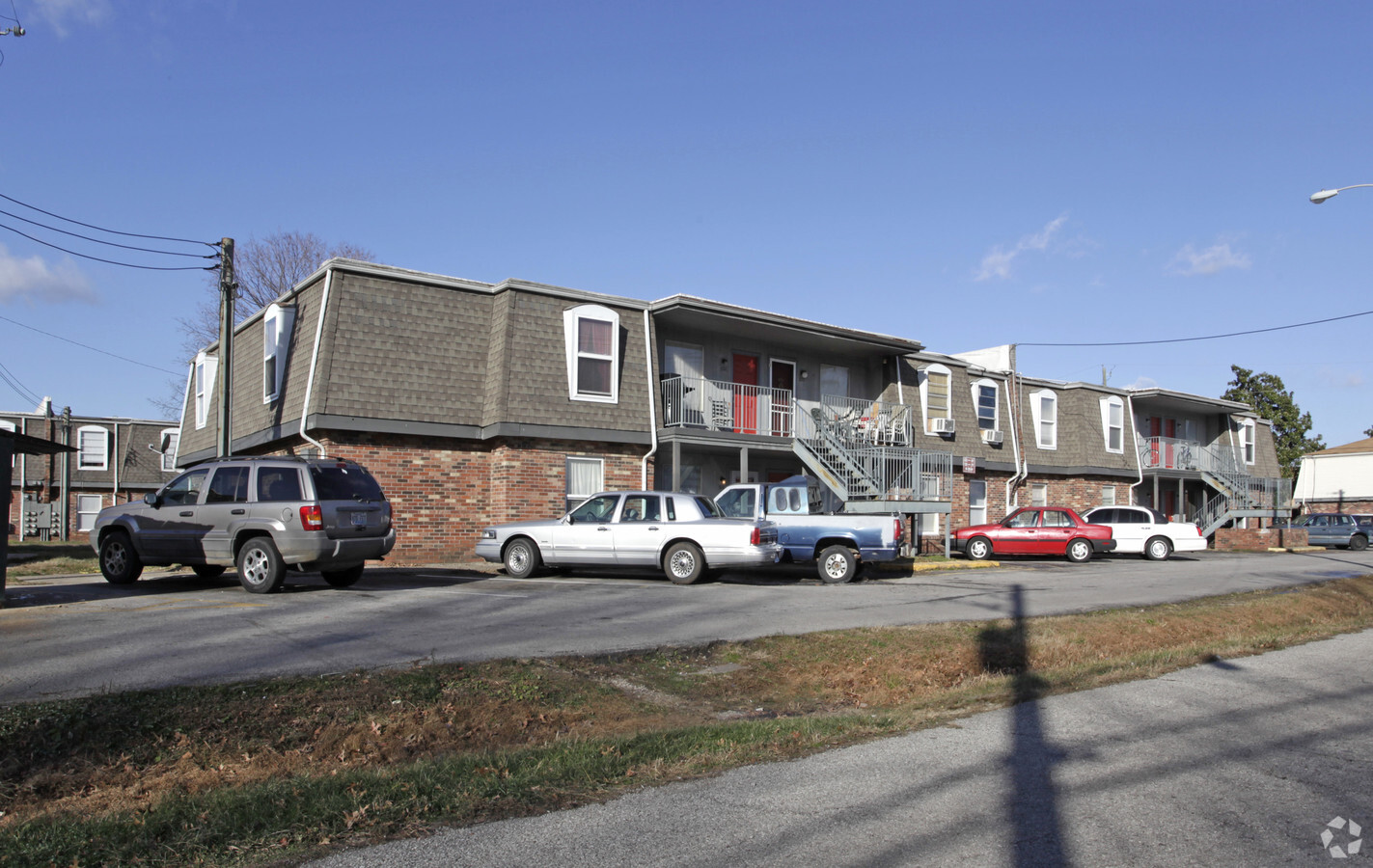 Oak Run Apartments - Oak Run Apartments