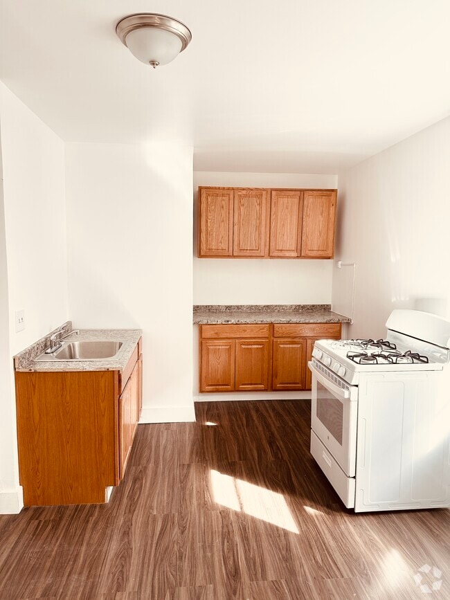 Building Photo - 96-98 Durnan St Unit 96 Rental
