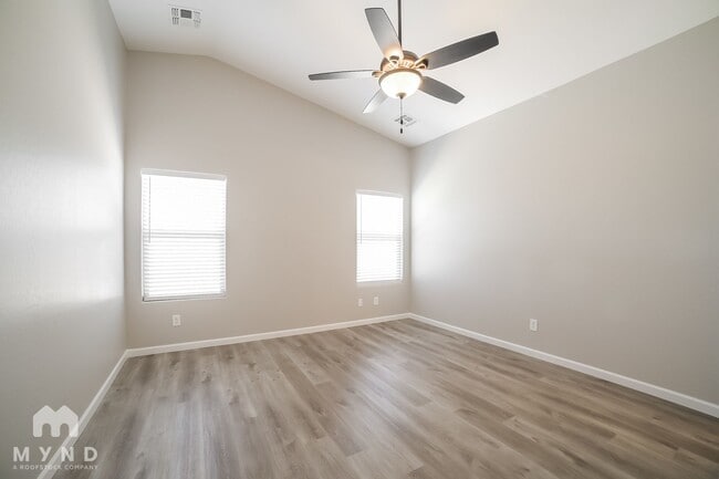 Photo - 3023 S 87th Dr