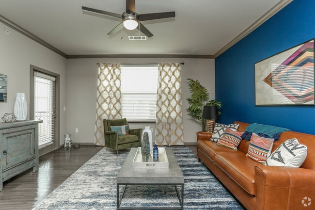 Photo - Sapphire Bay Apartments