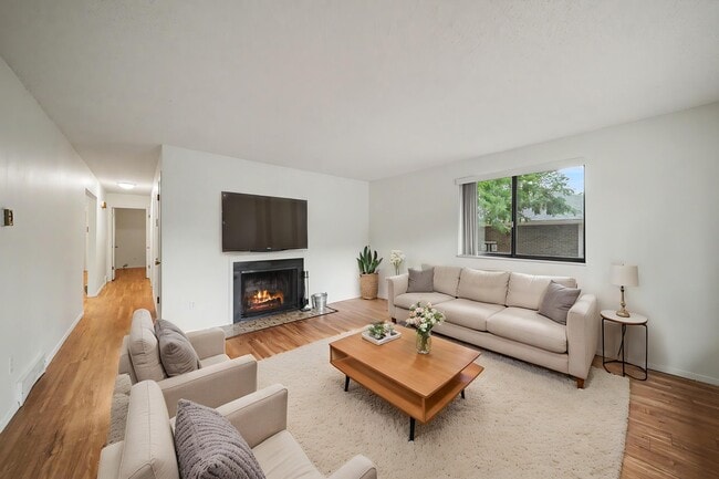 Photo - 811 Nyssa Dr