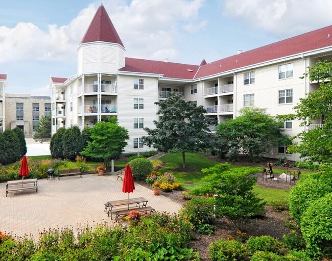 Rivers Edge Apartments For Rent in Waukesha, WI