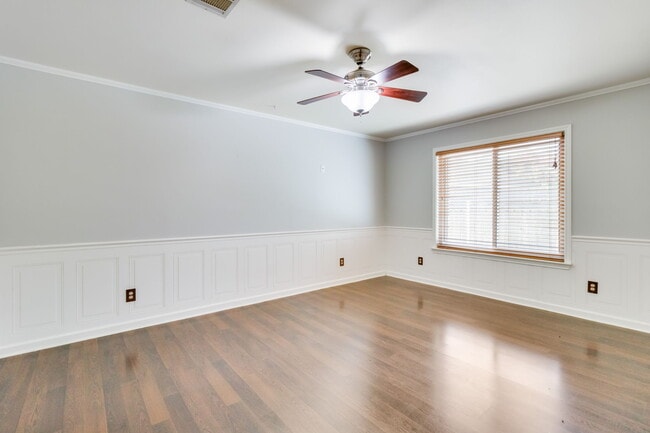Photo - 107 Kincaid Ct