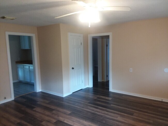 201 Stockman St