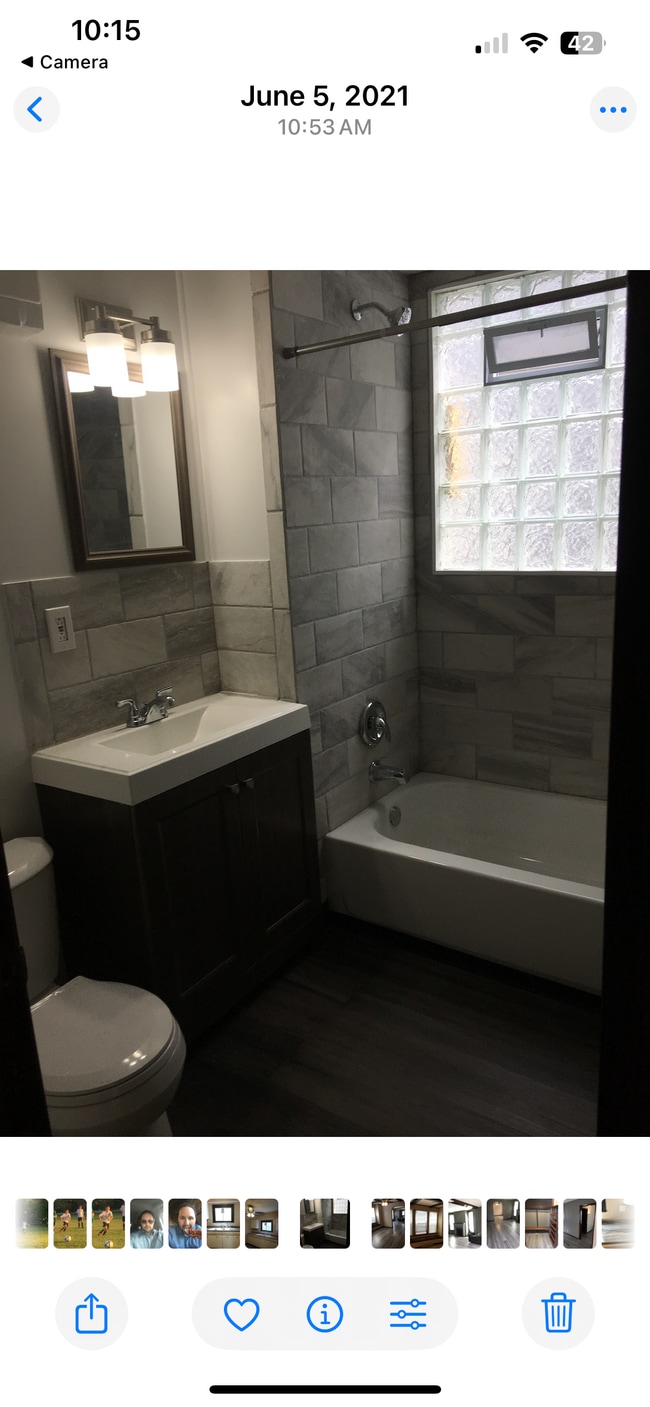 Building Photo - 84 Arnold St Unit Lower